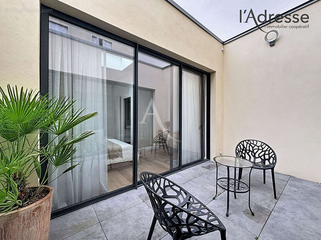 Appartement à SURESNES