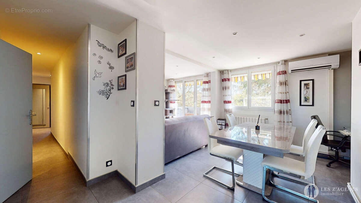 Appartement Saint Martin D Heres 5 pièce(s) 85 m2 - photo 9
