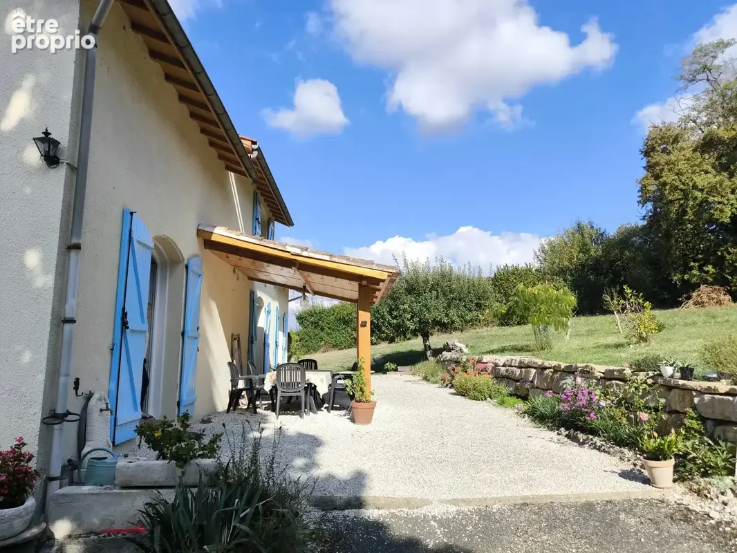 Maison contemporaine (5 chambres et un bureau), sous sol complet et terrain de 6897 m2, dans le village de Mon - photo 5