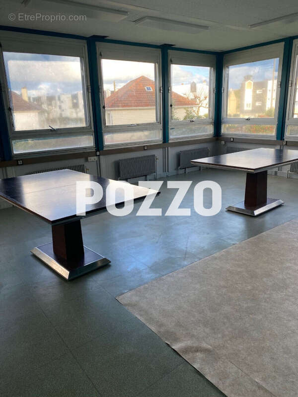 Commerce à QUERQUEVILLE