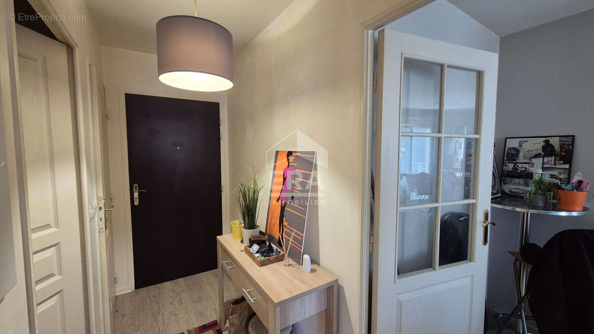 Appartement à BRIE-COMTE-ROBERT