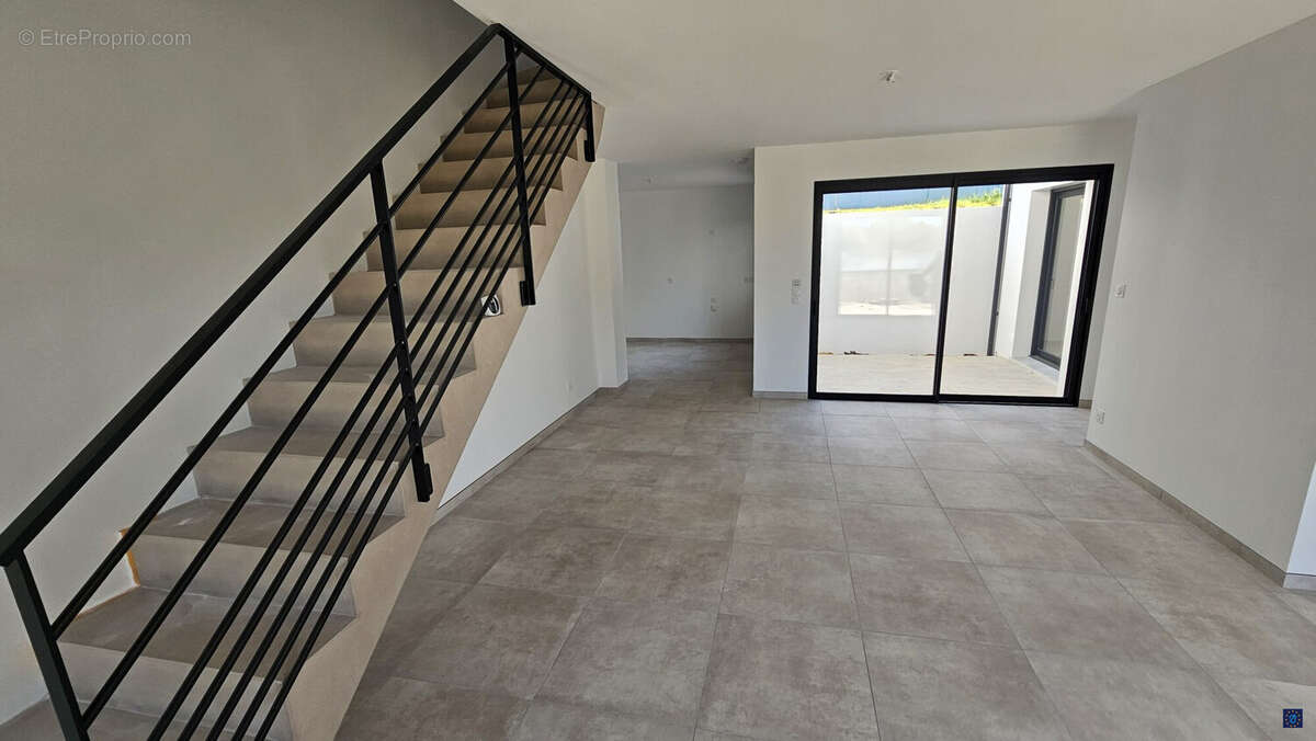 Maison à VAUX-SUR-MER