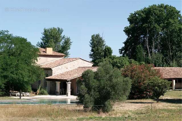  Propriété d’exception avec installations équestres – Alpilles, Provence - photo 2