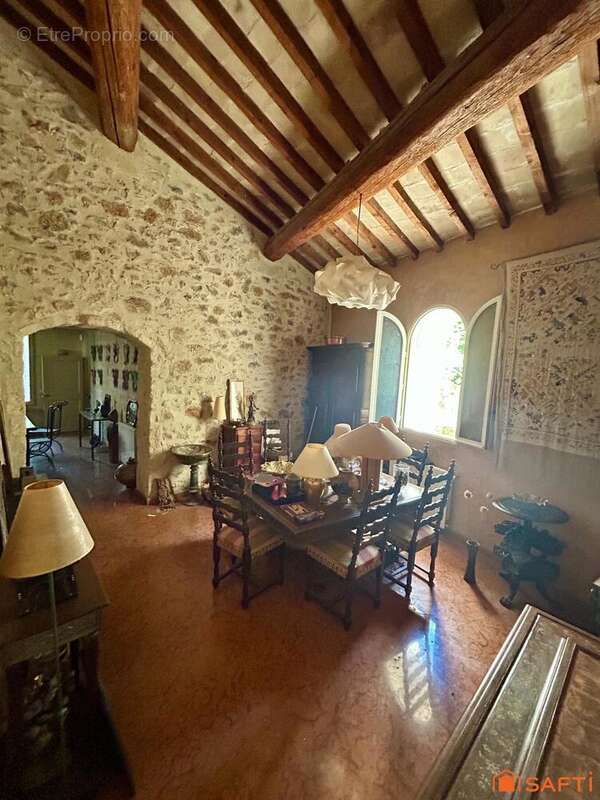 Maison 186 m² à Castelnau-Le-Lez  - photo 4
