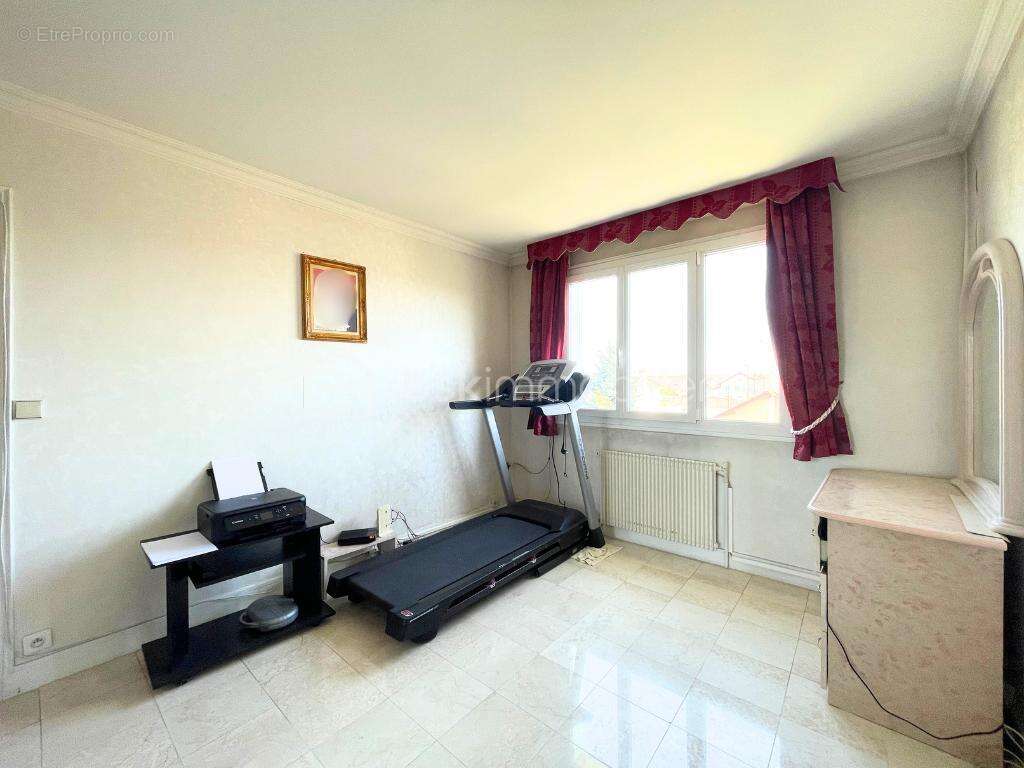 Maison à TREMBLAY-EN-FRANCE