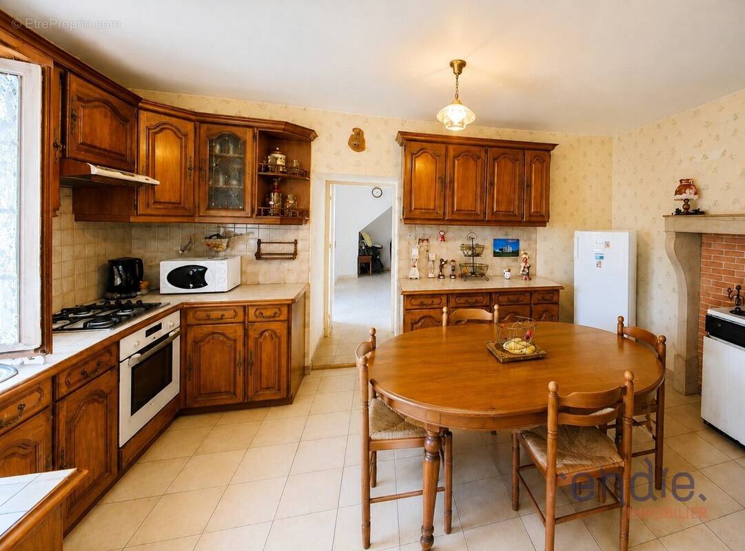 maison de 5 pièces (130 m²) à VELLOREILLE LES CHOYE - photo 2
