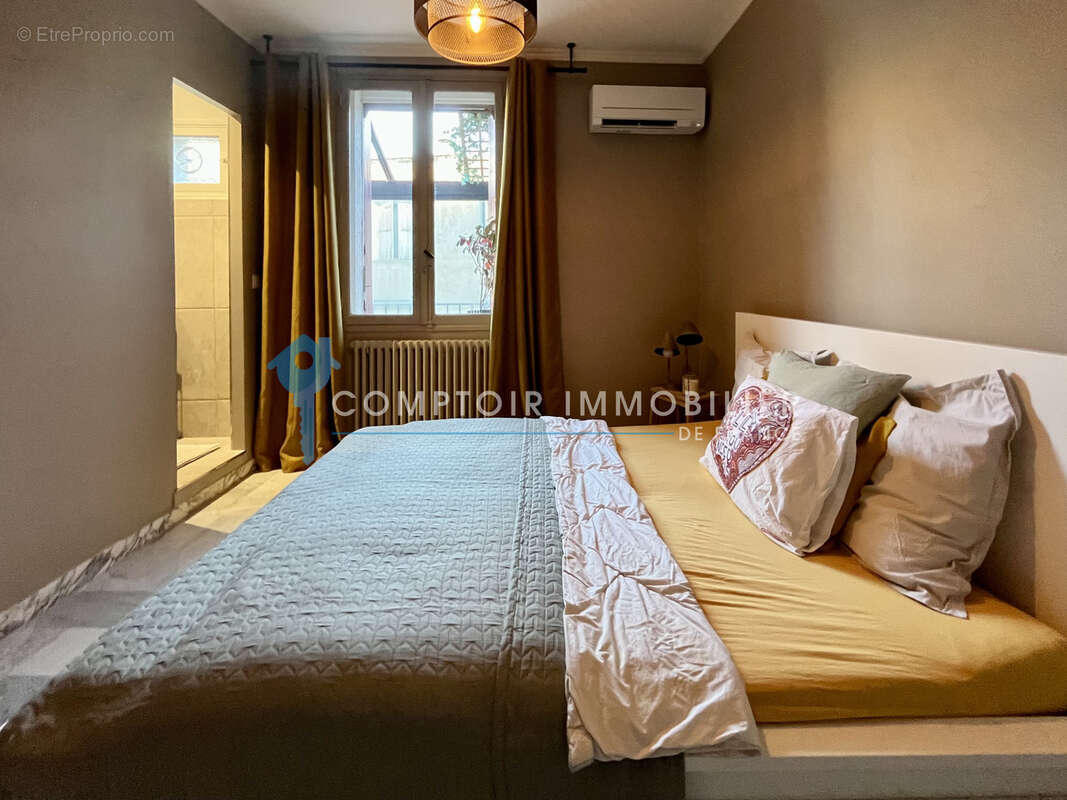 Grand T3 103m2, coeur de ville de Sete balcons et vue port - photo 11