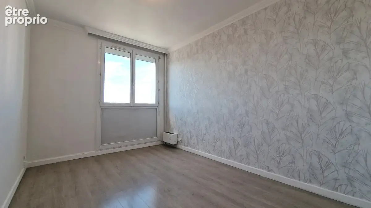 Appartement - 93 m2 - 5 pièces - photo 6