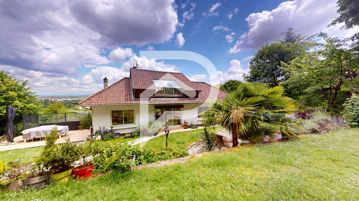 Maison à MARLY-LE-ROI