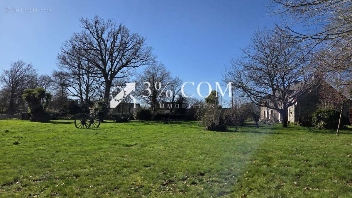 Maison à LA GACILLY