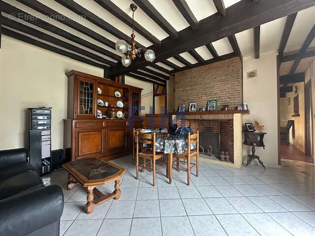Maison à NEUFCHATEL-EN-BRAY
