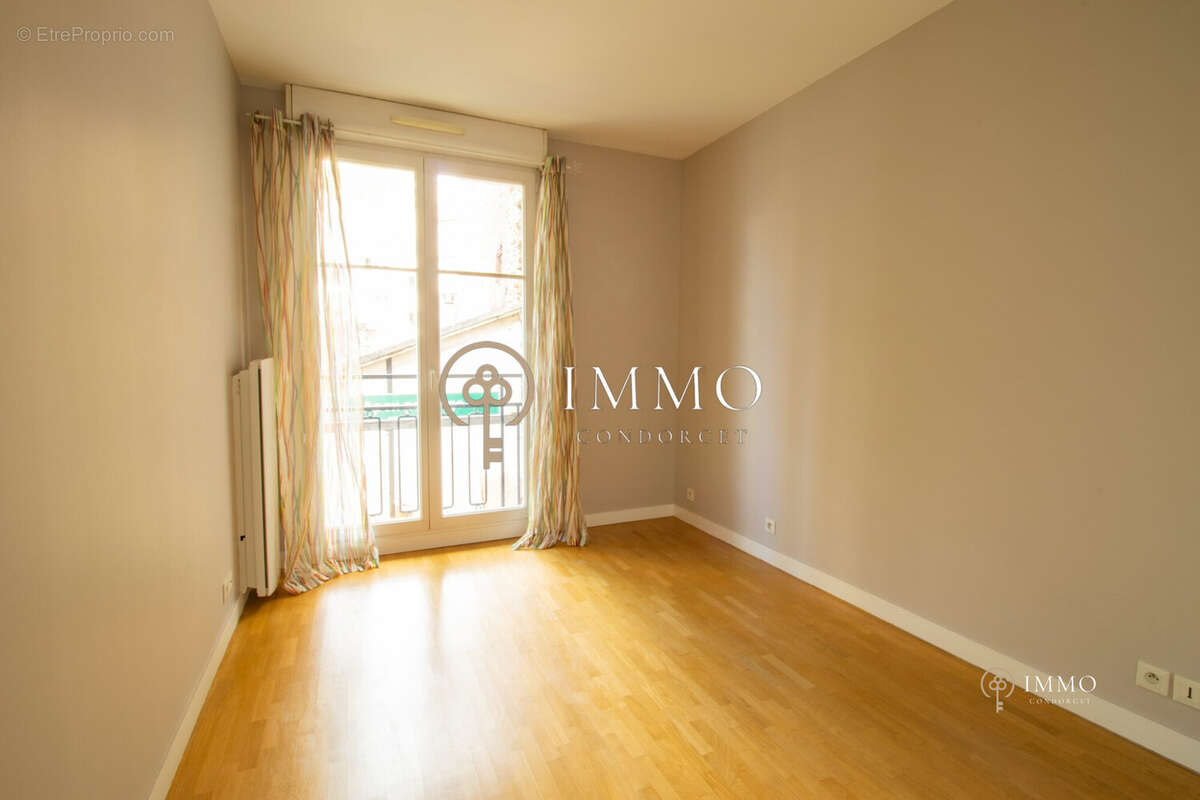 Appartement à BOURG-LA-REINE