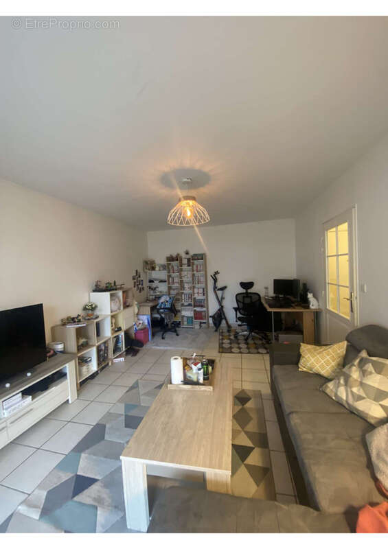 Appartement à SAINT-JEAN-DE-BRAYE