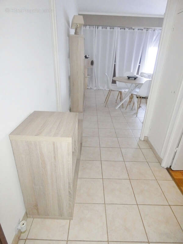 PONTOISE - APPARTEMENT 4 pces - 81 m2 - Cave - Place parking - - photo 5