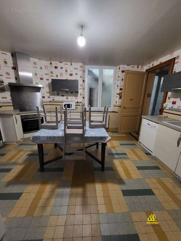 cuisine rdc - Appartement à VIREUX-MOLHAIN