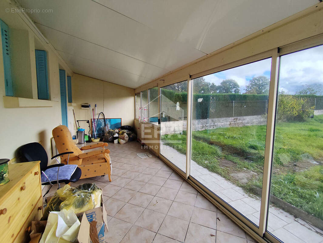 Maison à SAINT-LAURENT-DE-CERIS