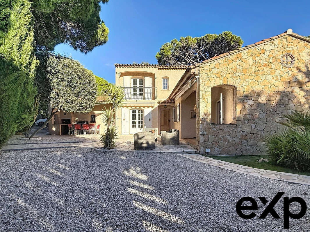 Maison à SAINT-RAPHAEL