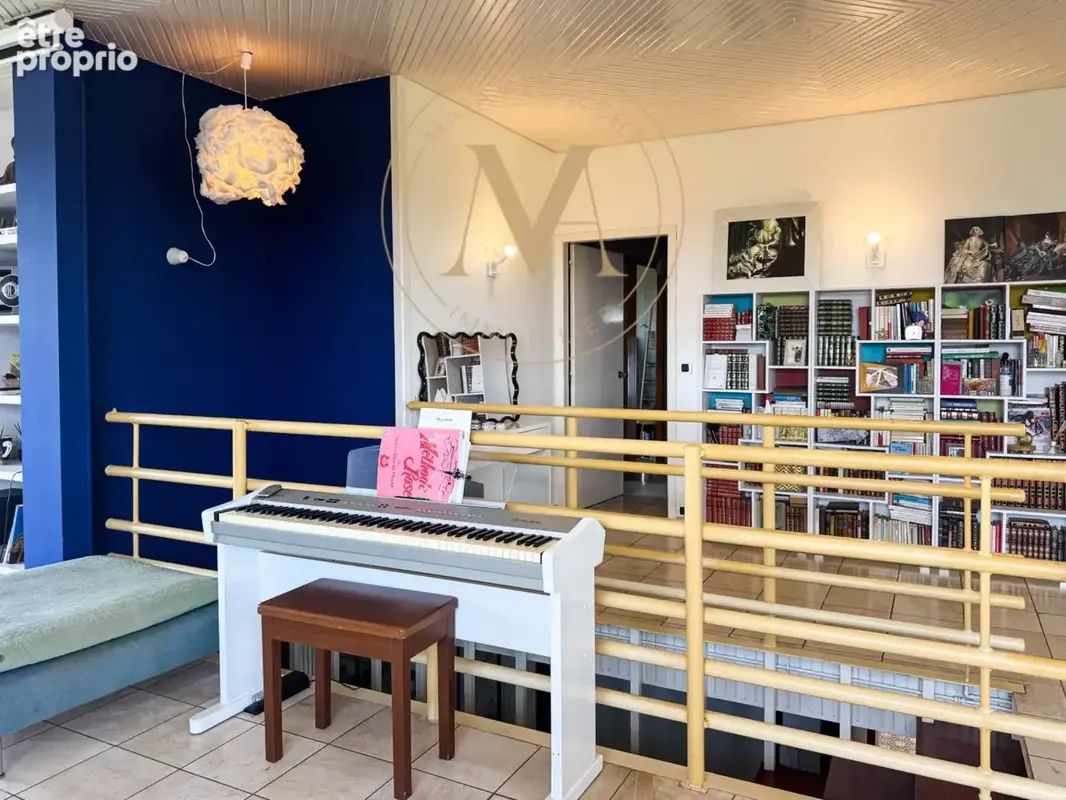 Une maison d’architecte des années 70, entre lumière, nature et vie de famille MONTAYRAL (47) - photo 3