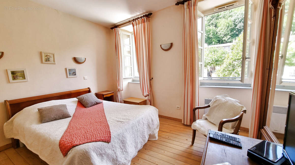 Maison à SAINT-ANDRE-DE-VALBORGNE