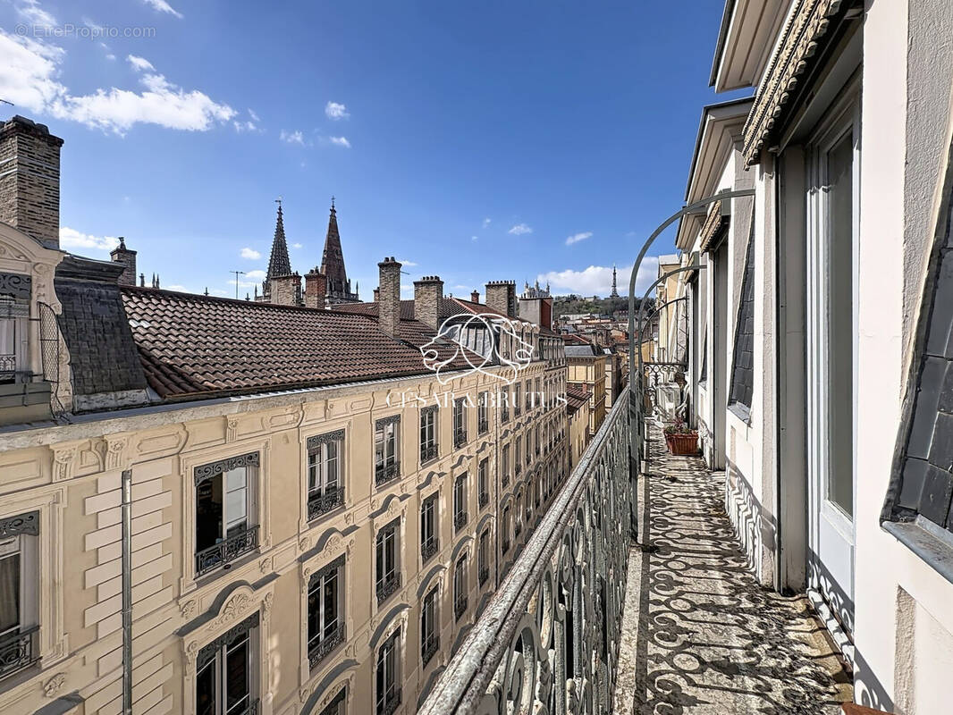Appartement à LYON-1E