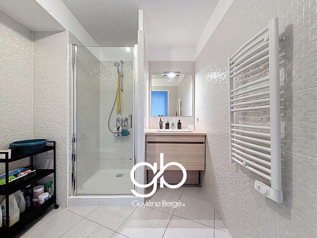 Appartement à LATTES