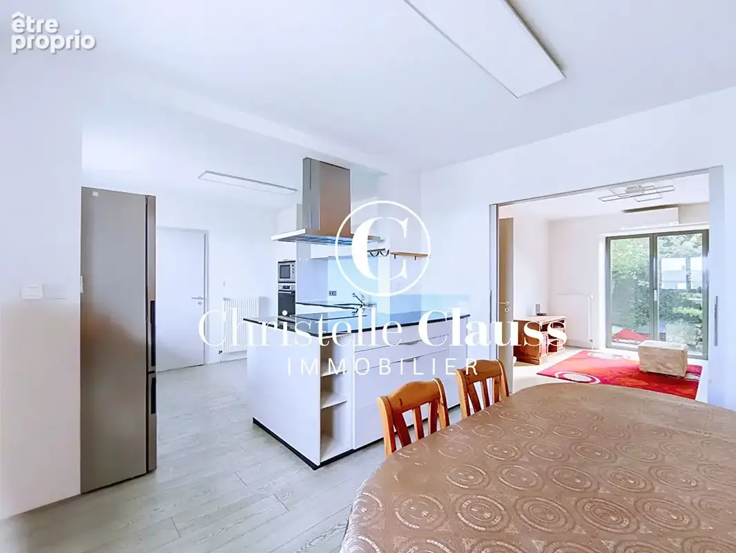 Rixheim  villa d'architecte 210 m²  5 chambres  terrain de plus de 9 ares - photo 4