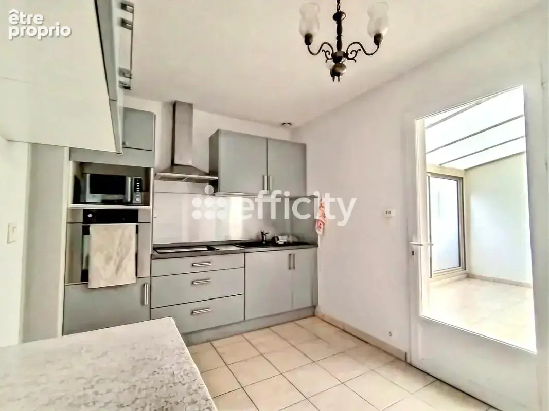 Maison 4 pièces 95 m² à vendre à La Rochelle (17000) - photo 3