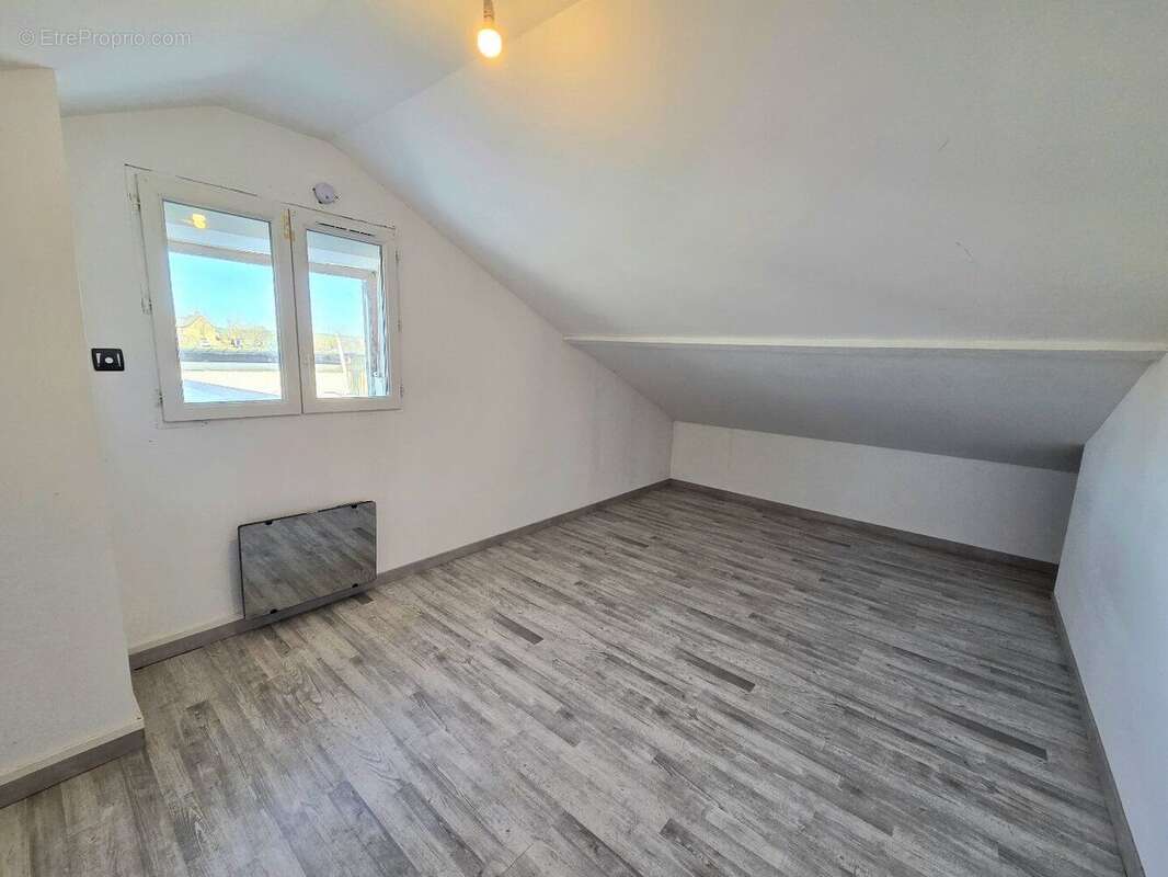 Maison et son hangar proche de toutes commodités - photo 6