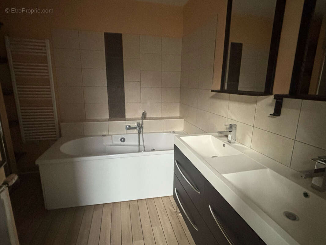 Maison à VIGNACOURT