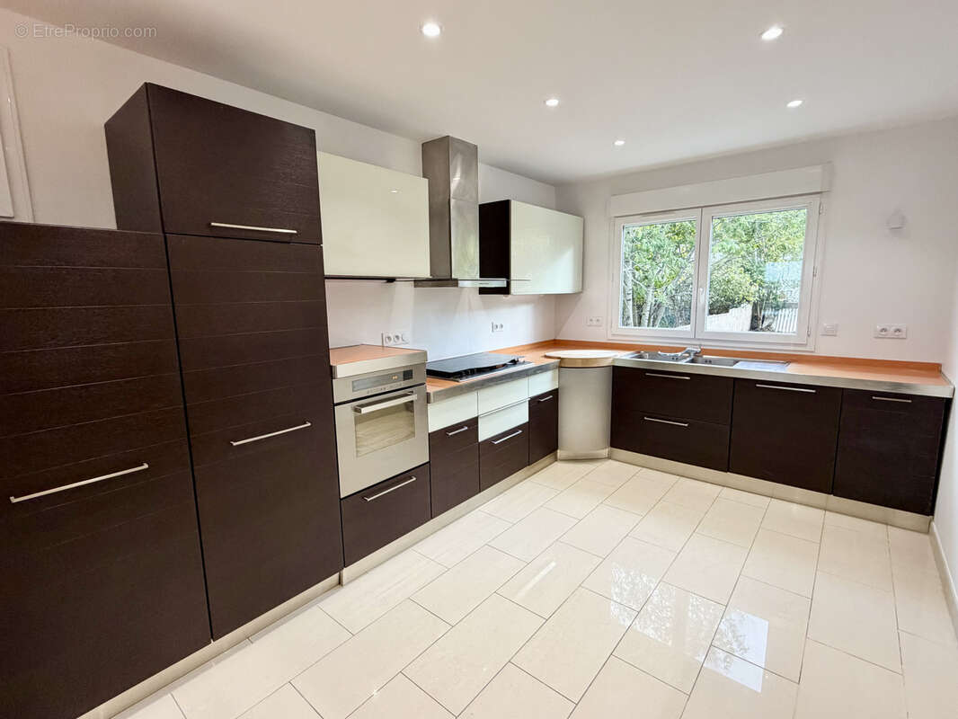 Maison à LIMEIL-BREVANNES