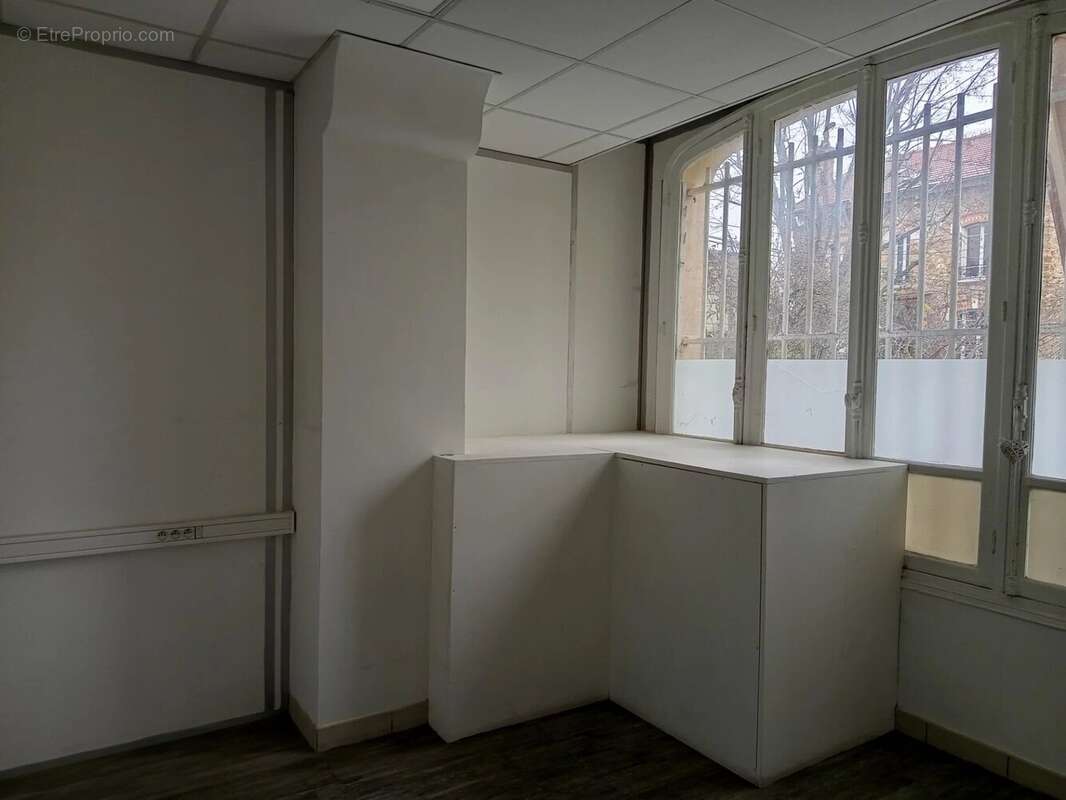 A vendre - locaux commerciaux - photo 4