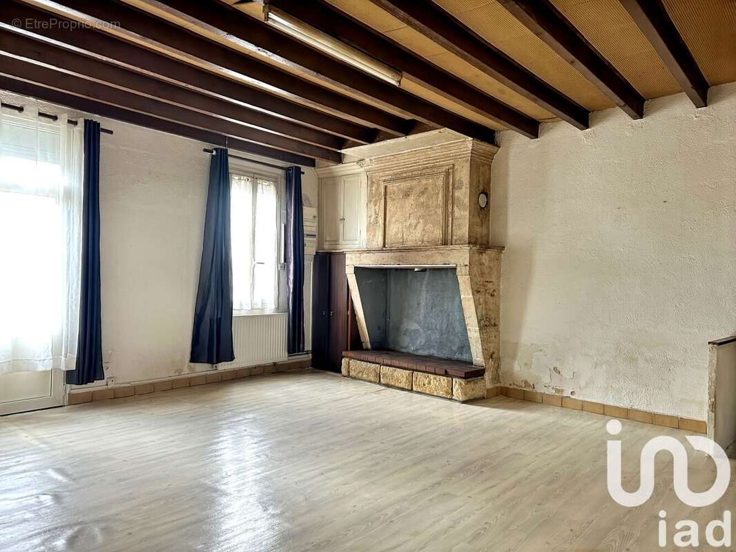 Maison 126 m² à Gours  - photo 2