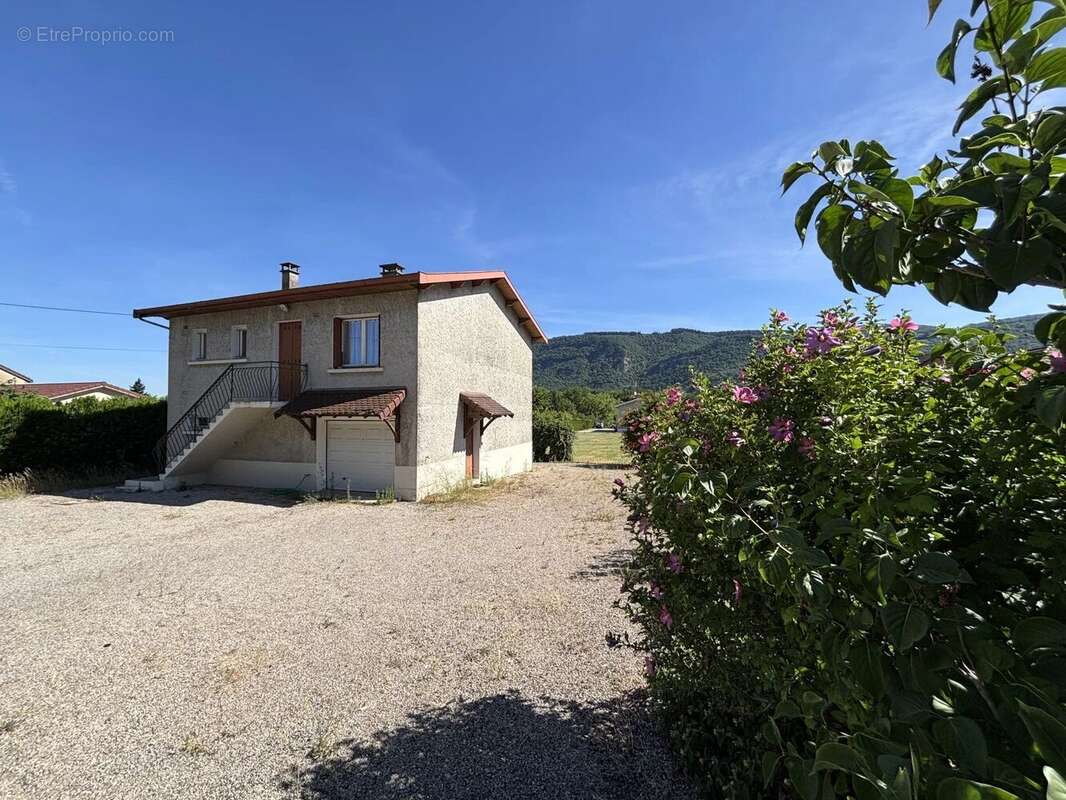 Vente Maison Vertrieu(38390) 240 000ï¿œ - photo 2