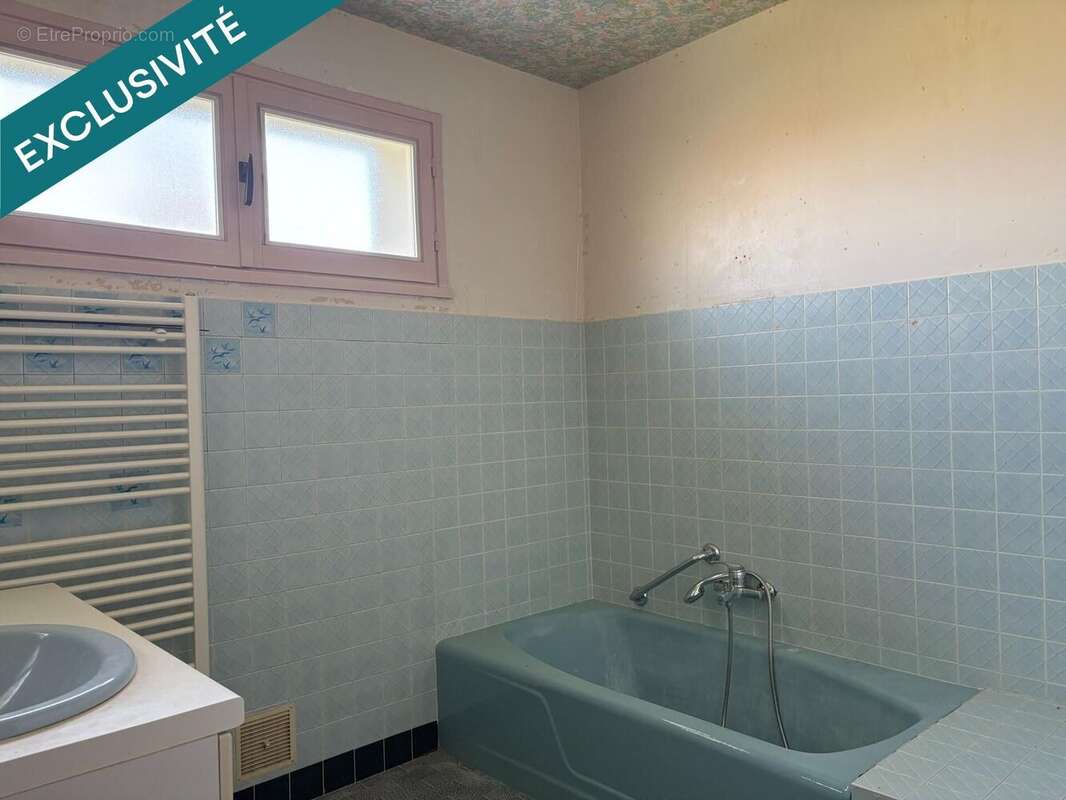 Maison 132 m² à Saint-Benigne  - photo 8