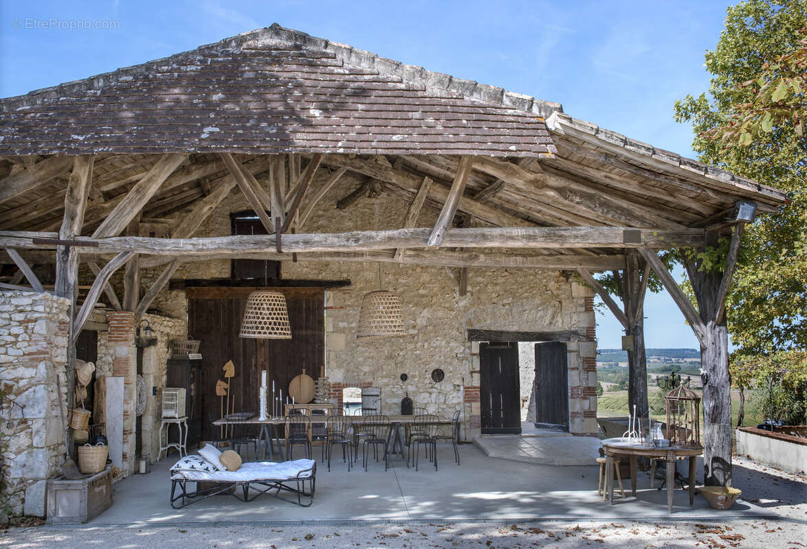 Maison à SAVIGNAC-SUR-LEYZE