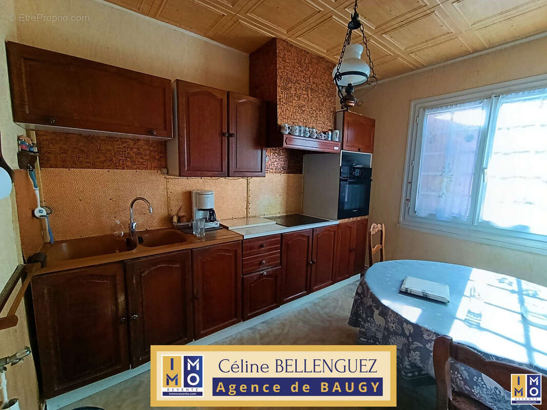 Maison à JUSSY-CHAMPAGNE