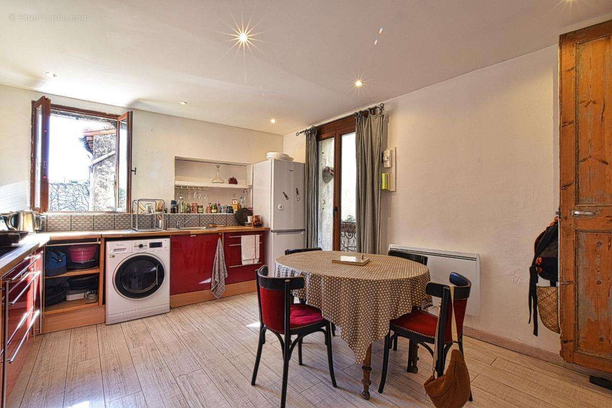 Maison de village au cœur de Lavérune  Charme, espace et multiples possibilités - photo 5