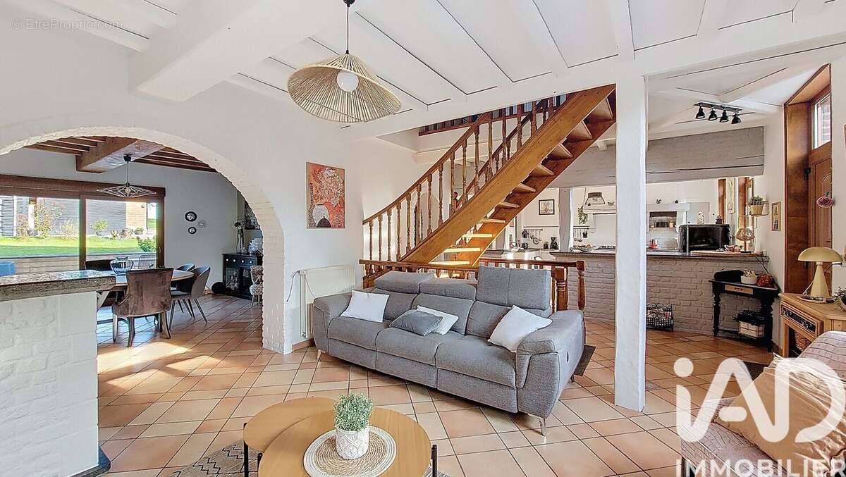 Photo 2 - Maison à POIX-DU-NORD