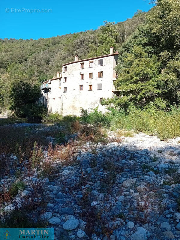 Maison à MONTFERRER