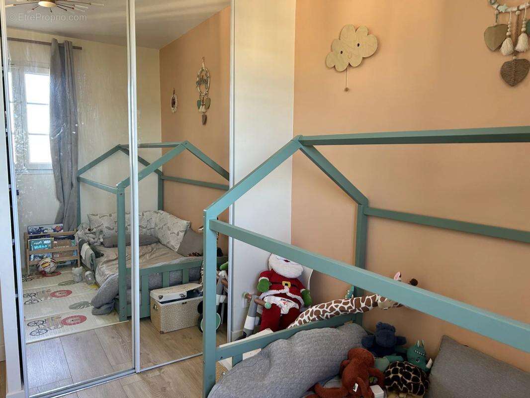 Appartement à MALLEMORT