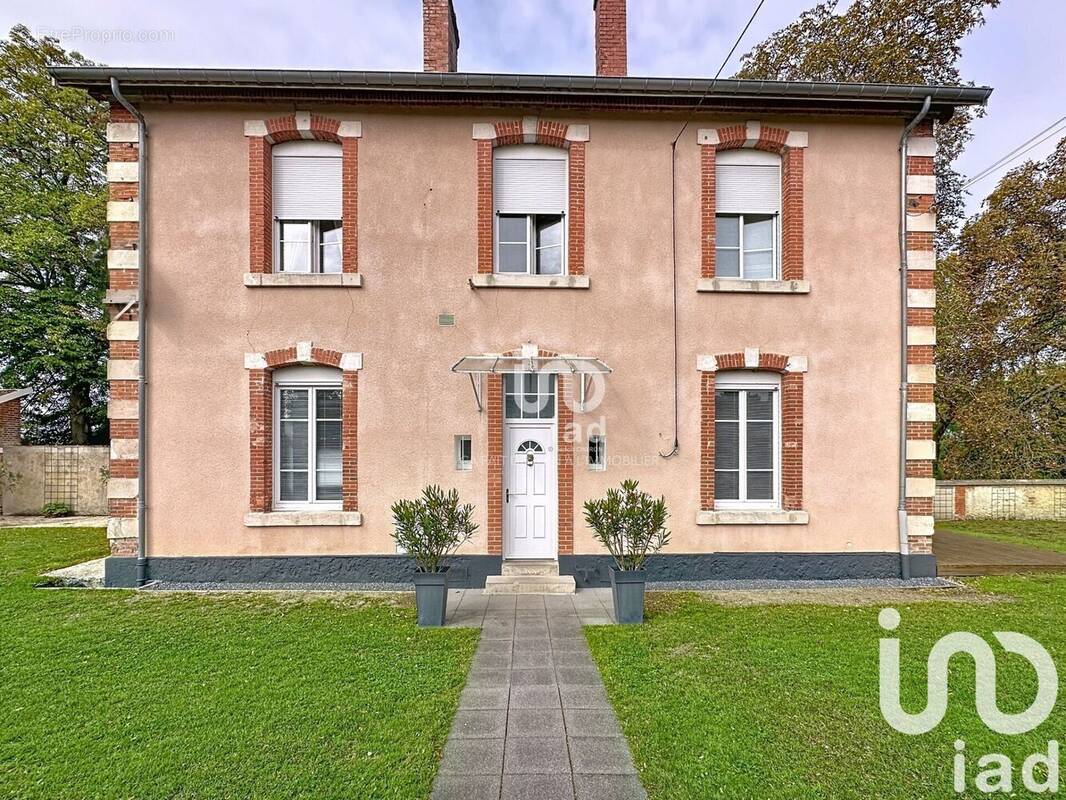 Photo 1 - Maison à SAINTE-MENEHOULD