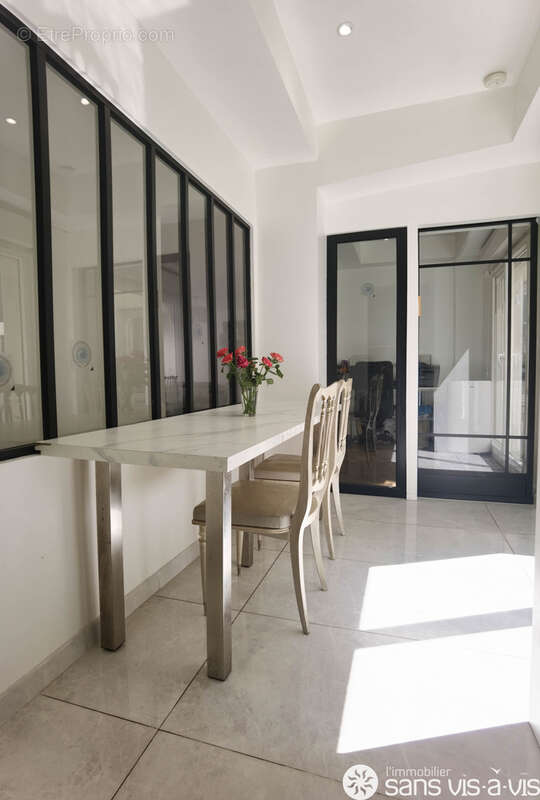 Appartement à PARIS-20E