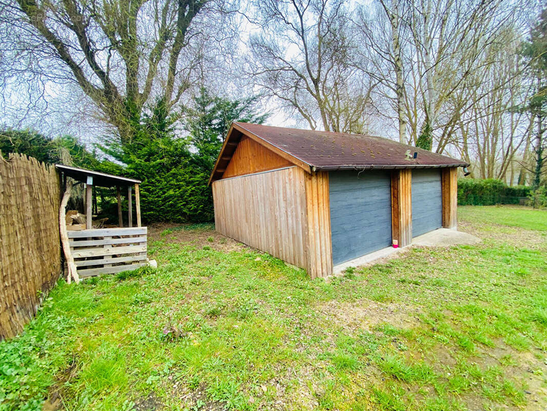 Maison à CHAMPAGNE-SUR-OISE
