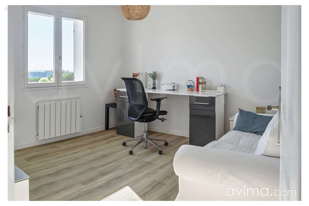 Maison à SAINT-NOM-LA-BRETECHE