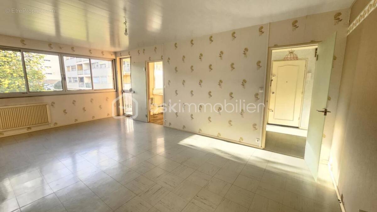 Appartement à SAINT-PIERRE-LES-ELBEUF