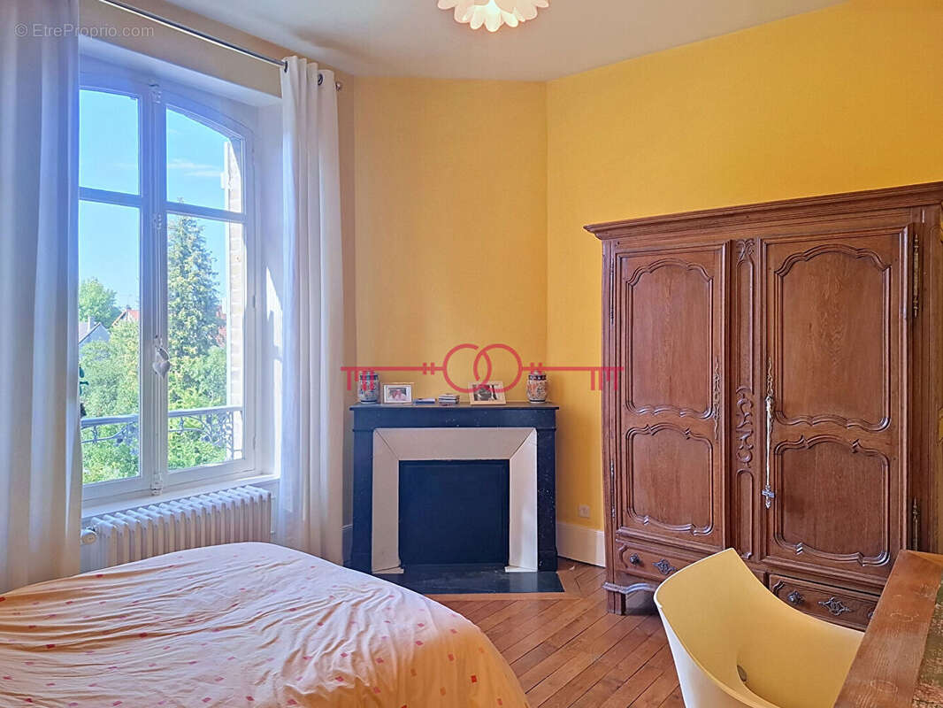Meulière d'exception 190m² Châlons Madagascar Haut de gamme - photo 12