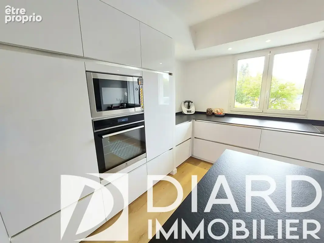 Maison ETRELLES 8 pièces 173 m2 - photo 6