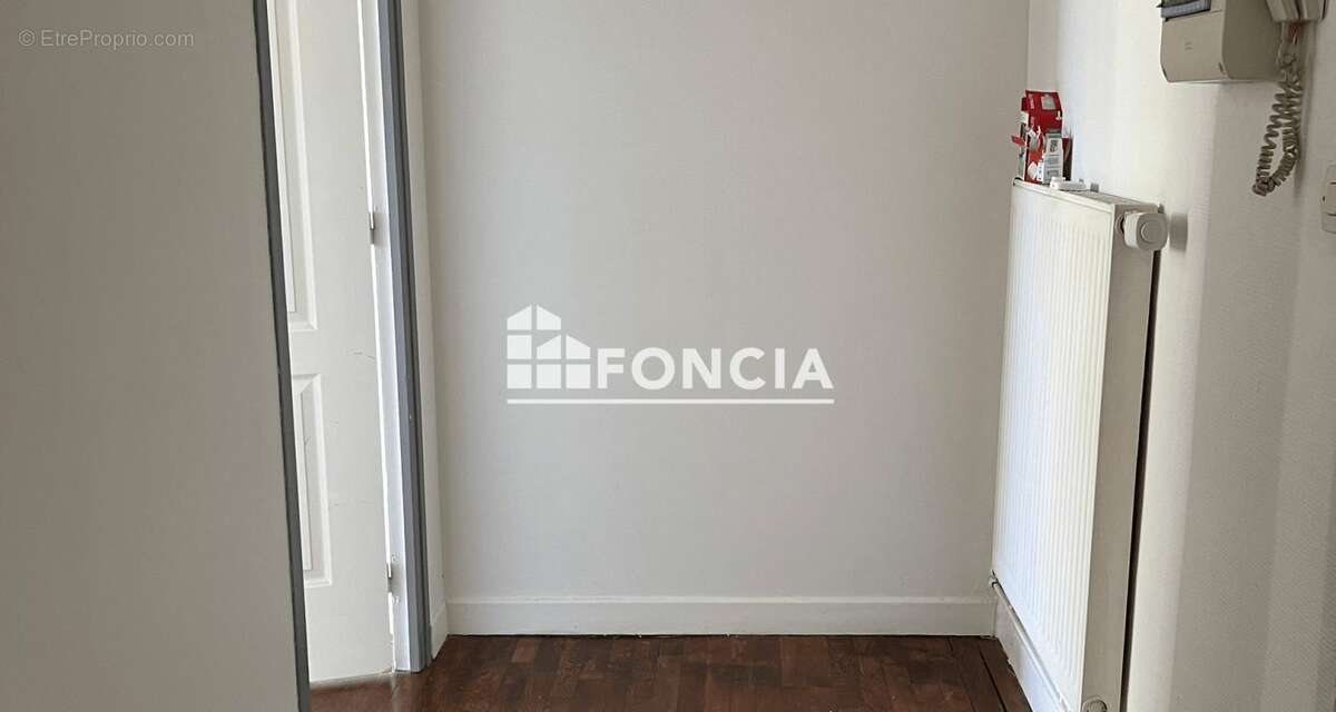 Appartement à LA FERE