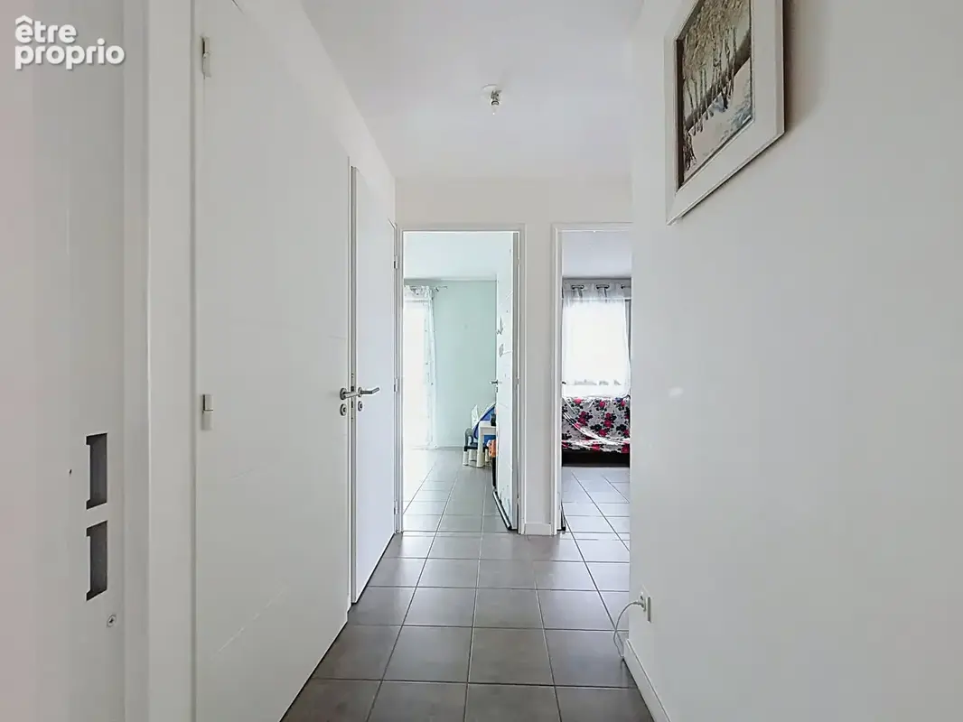 Appartement 80m² - Rillieux-Village - 4 pièces + Loggia + Box - photo 5