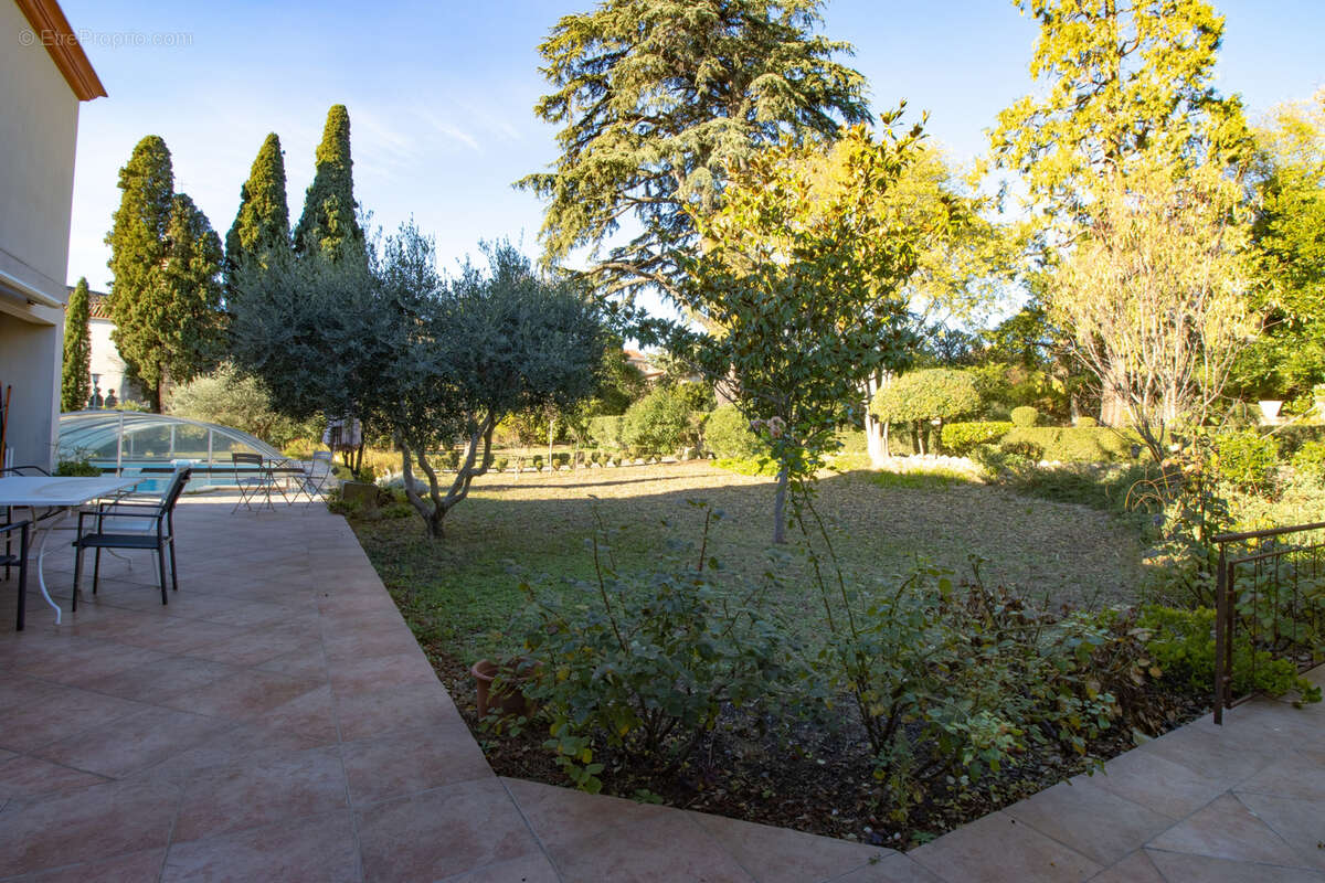 Maison à SAINT-FELIX-DE-LODEZ